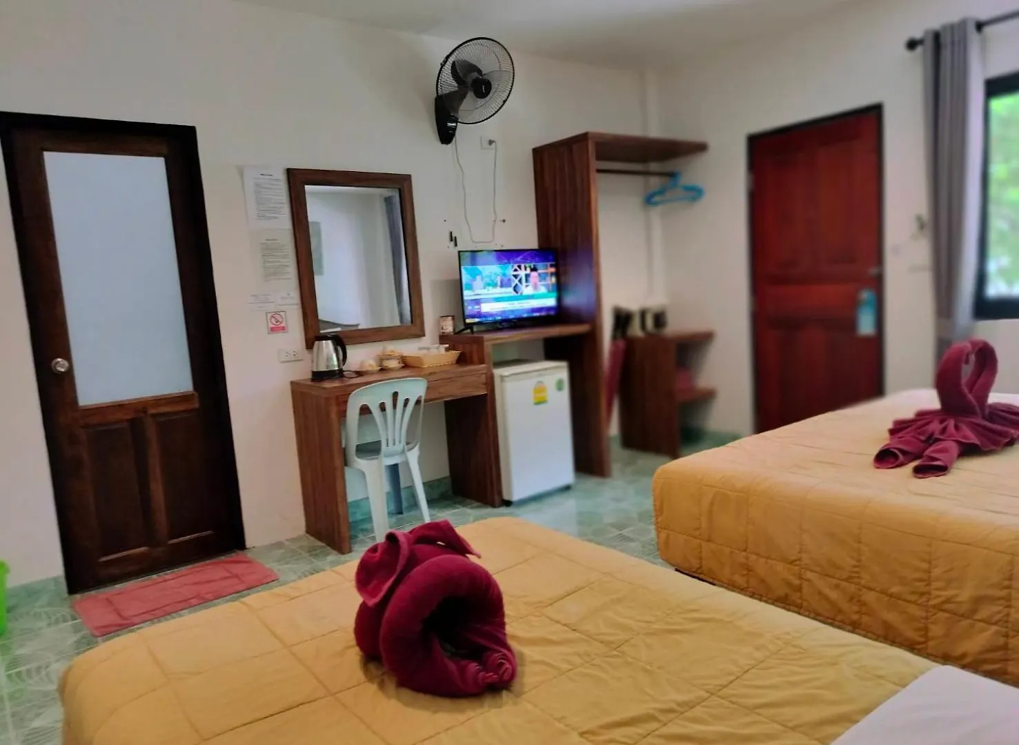 ***  קו לנטה D.R. Lanta Bay Resort תאילנד