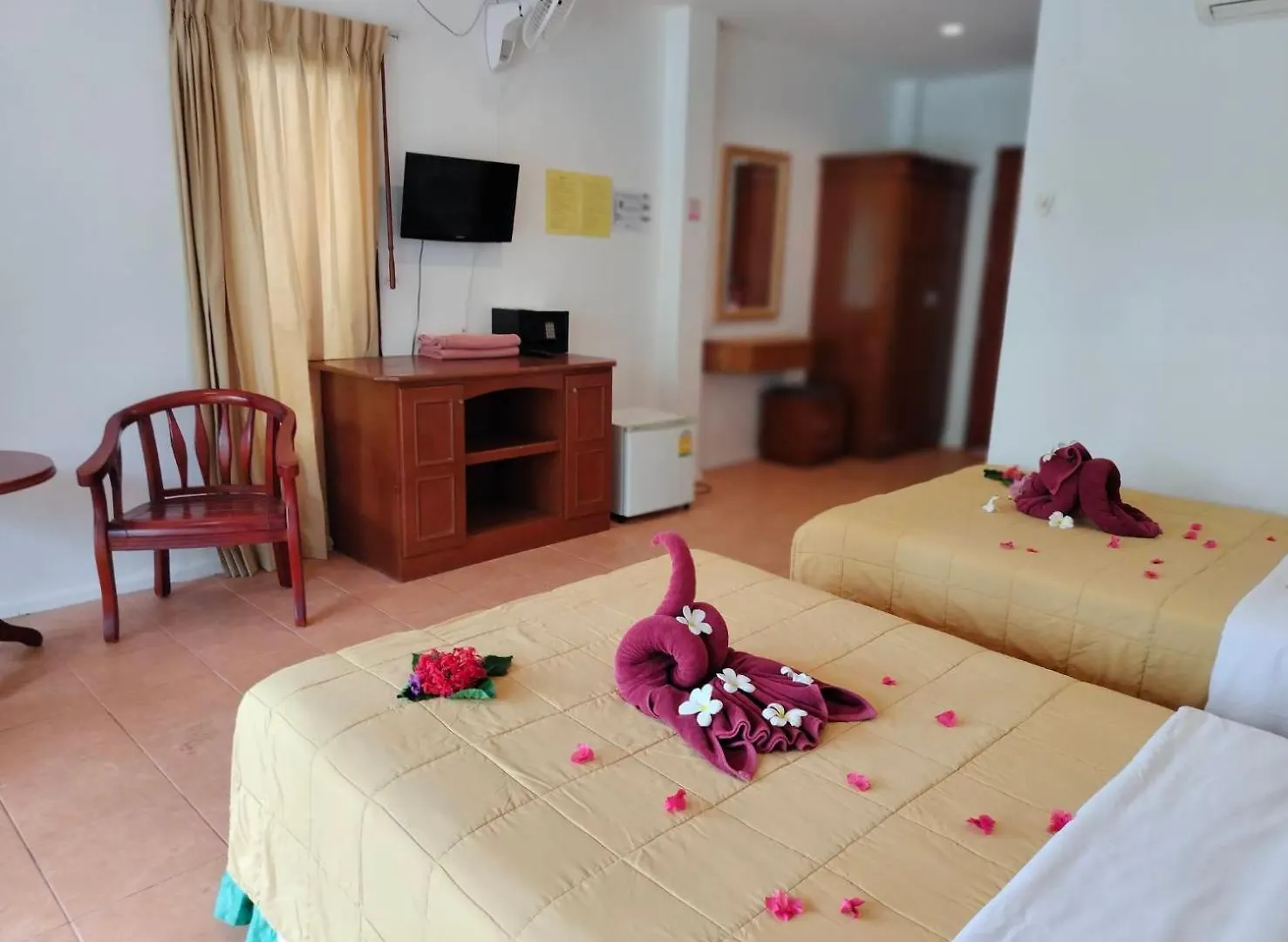 D.R. Lanta Bay Resort Ko Lanta