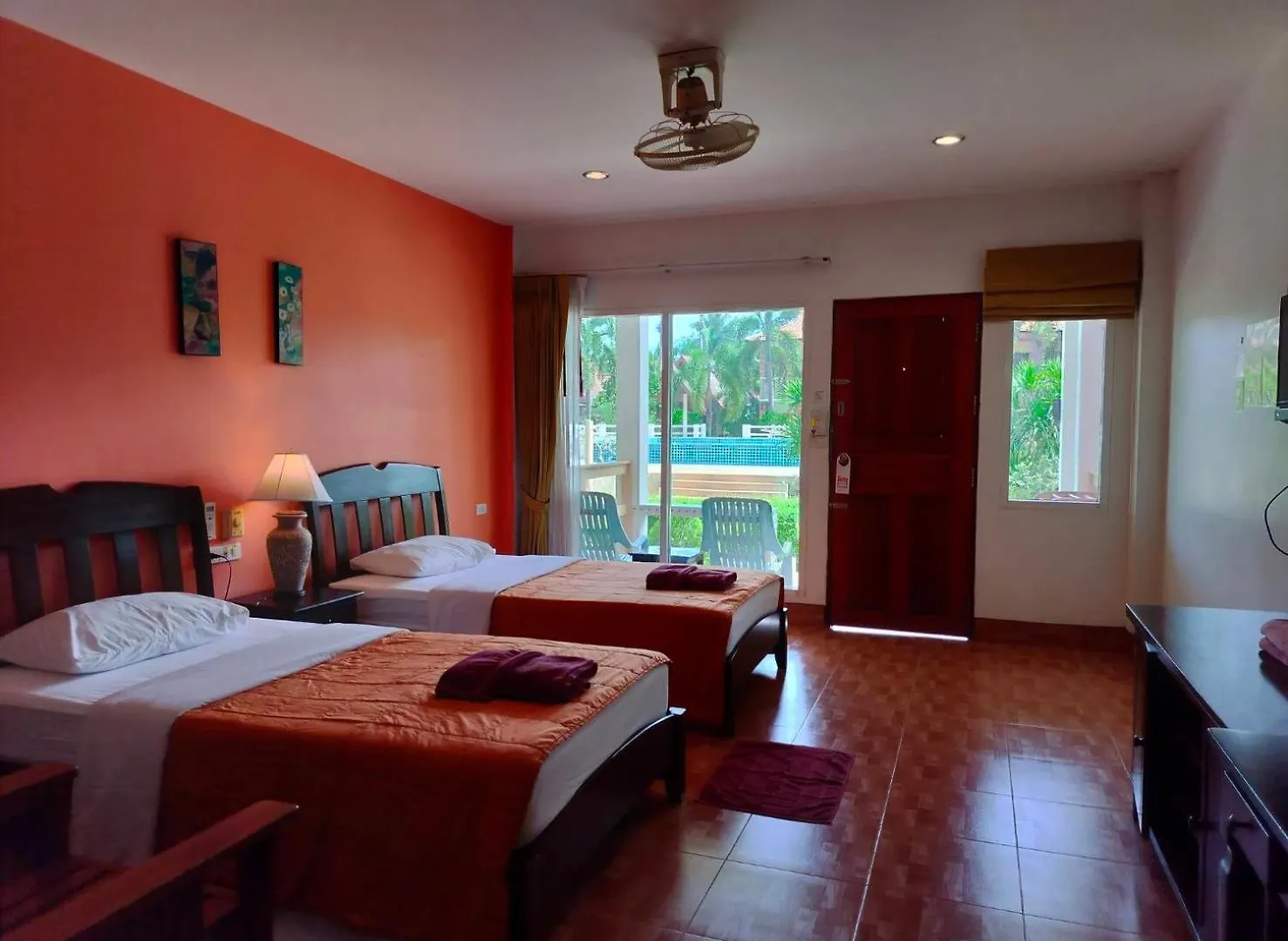 D.R. Lanta Bay Resort Ko Lanta