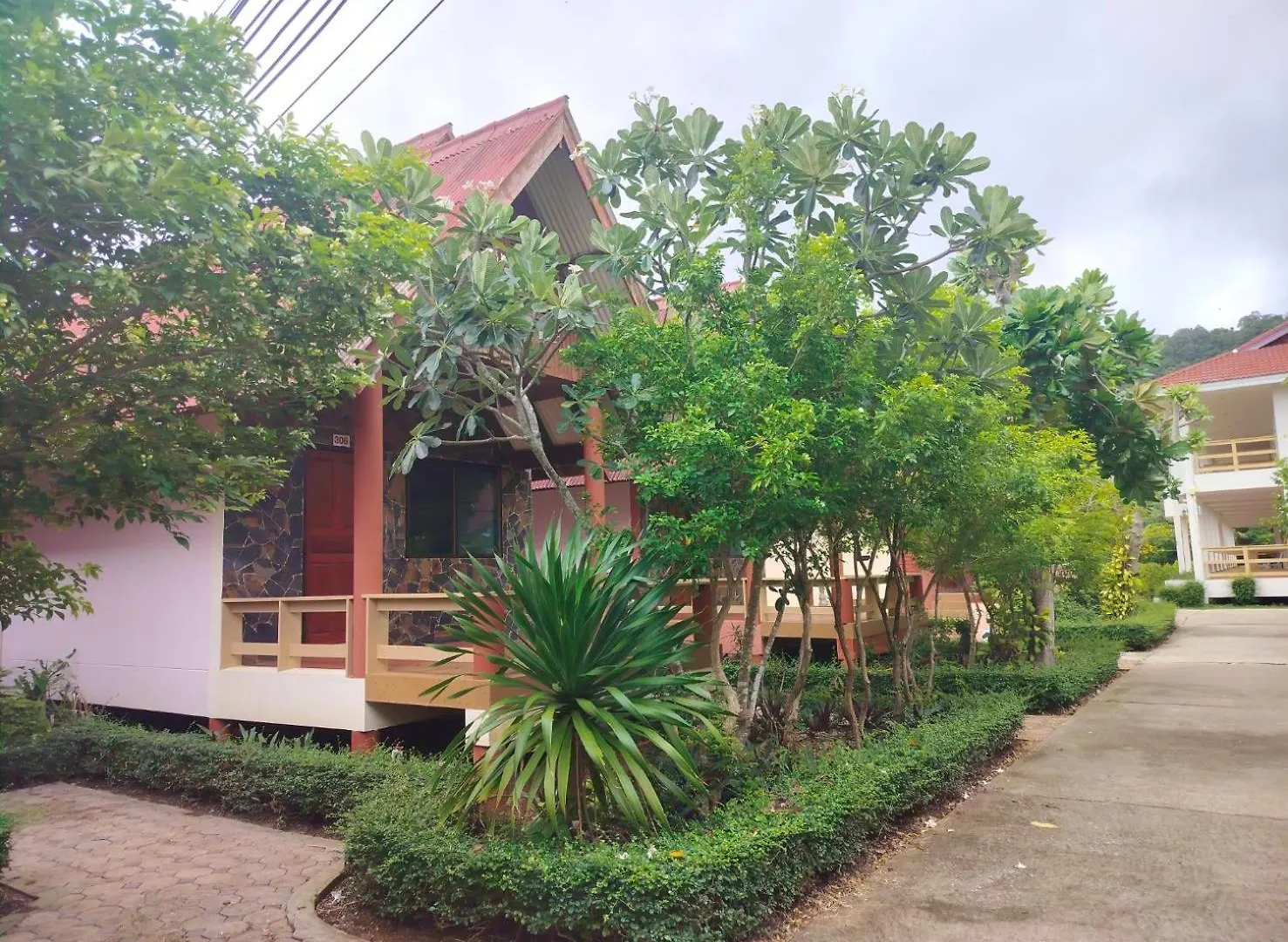 D.R. Lanta Bay Resort Ko Lanta